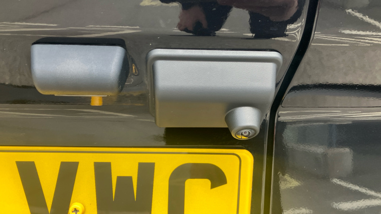 Ford Transit Custom E-320 L1 Rwd 100kW 65kWh H1 Van Limited Auto